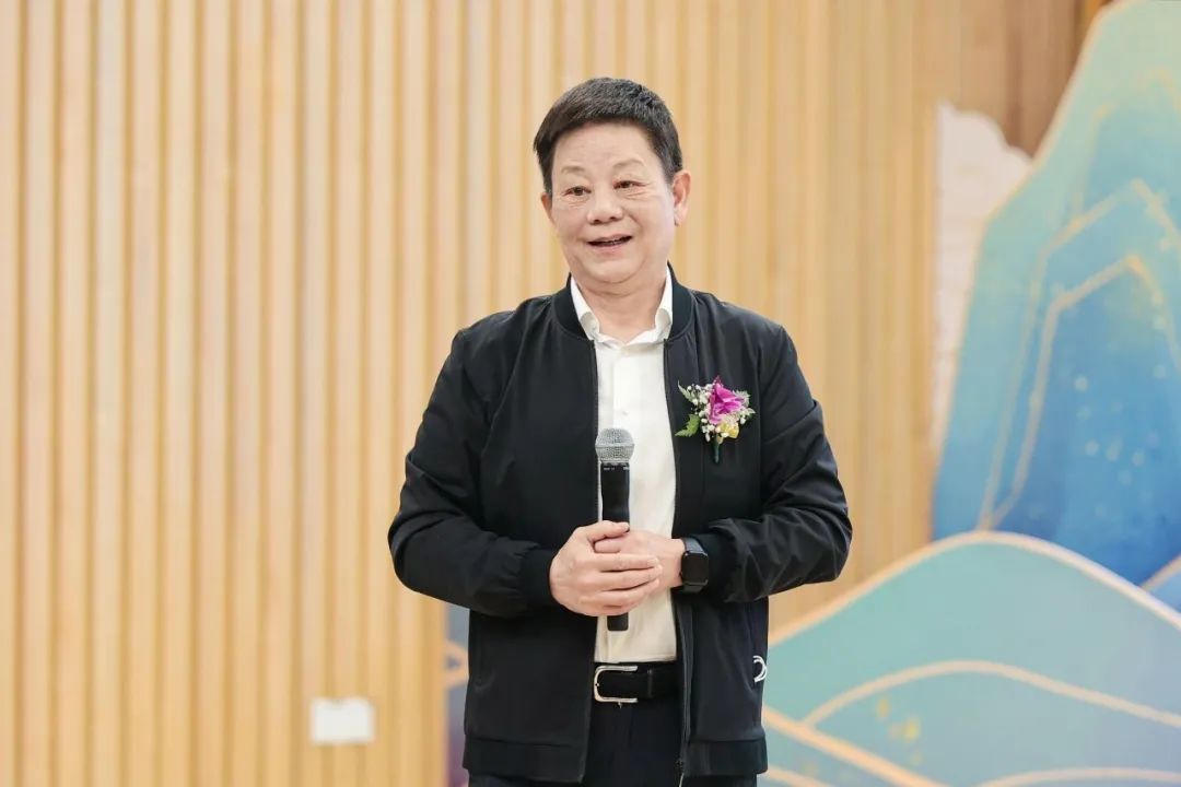 1668674886115533.jpg ee9b4eeacc39a933a41f0d10ddbd2e57.jpg